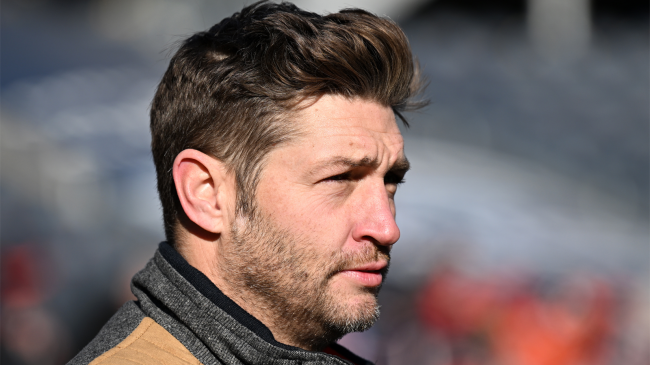 jay cutler on sidelines at chicago bears game
