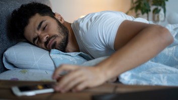Does Snoozing Your Alarm Impact Your Ability To Take On The Day? Here’s What The Science Says