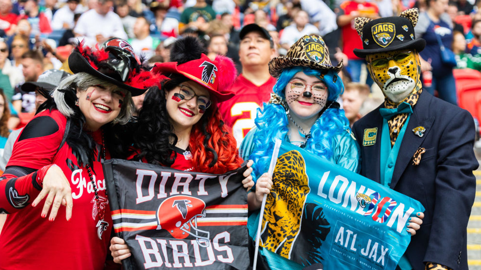 90K British NFL Fans Won't Stop Singing 'Sweet Caroline' Mid-Play