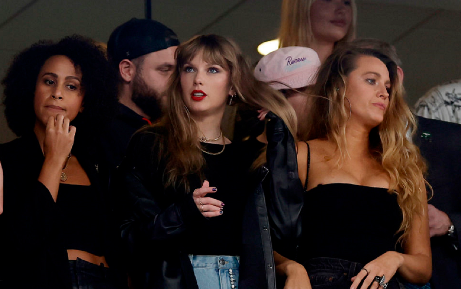 Taylor Swift Is NOT At Vikings-Chiefs Game, NFL Fans Celebrate - BroBible