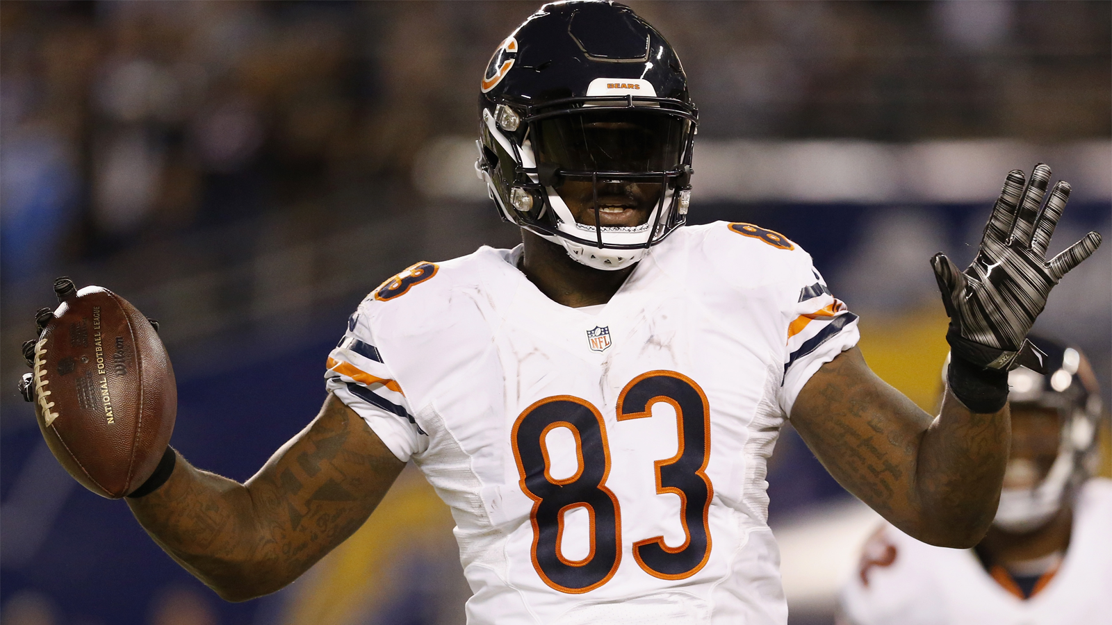 Former TE Martellus Bennett Eviscerates Bears Ownership