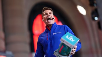 Mysterious Alarm Forces Evacuation Of NFL Red Zone Studios, Scott Hanson Flustered