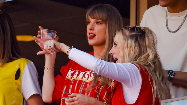 Taylor Swift and Brittany Mahomes at Chiefs game