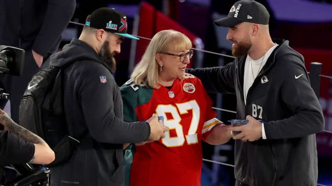 donna kelce with her sons jason and travis
