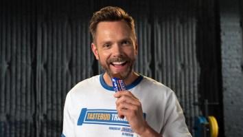 Joel McHale Talks Getting Swole For Movies Roles And PAC-12 Football Fandom