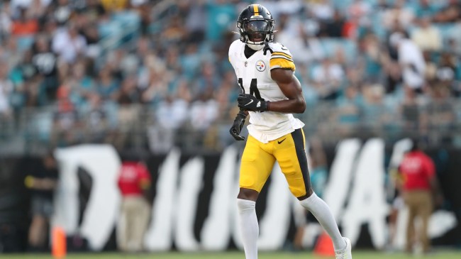 George Pickens jogs off the field during a preseason game between the Steelers and Jaguars.