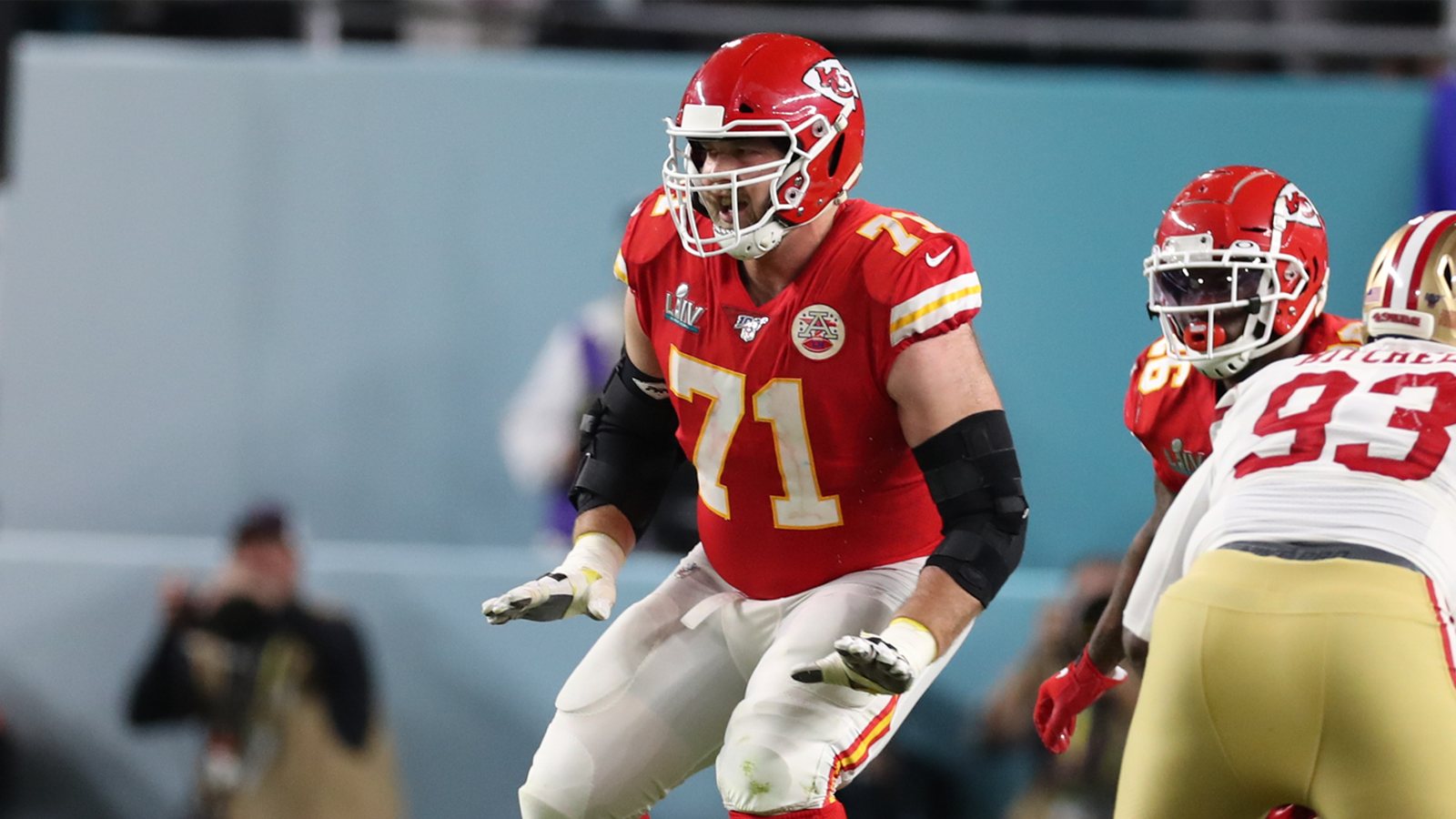 Former Chiefs Player Mitchell Schwartz Calls Fanbase 'Toxic'