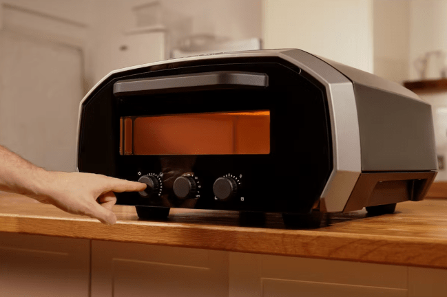 Ooni Volt 12 - Indoor/Outdoor Pizza Oven
