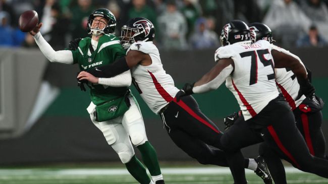 Trevor Siemian getting sacked while playing for the jets