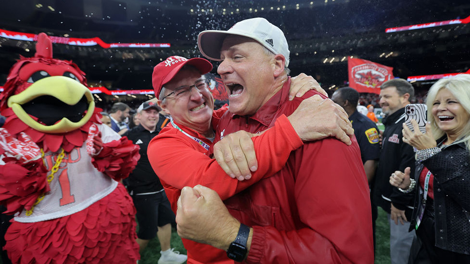 college-fb-coach-panics-admin-with-nola-party-after-bowl-win