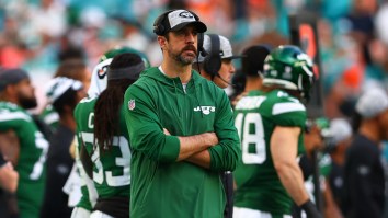 Aaron Rodgers Wins Ridiculous New York Jets Team Award Despite Playing Just One Drive