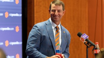 Dabo Swinney Impressed 5-Star Signee By Tossing Up 22 Reps On The Bench In A Button-Down