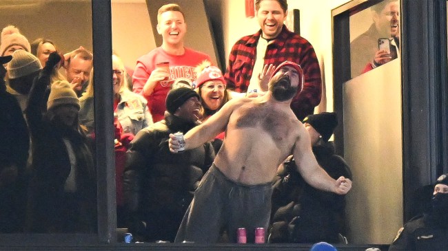 Jason Kelce celebrates Chiefs touchdown shirtless