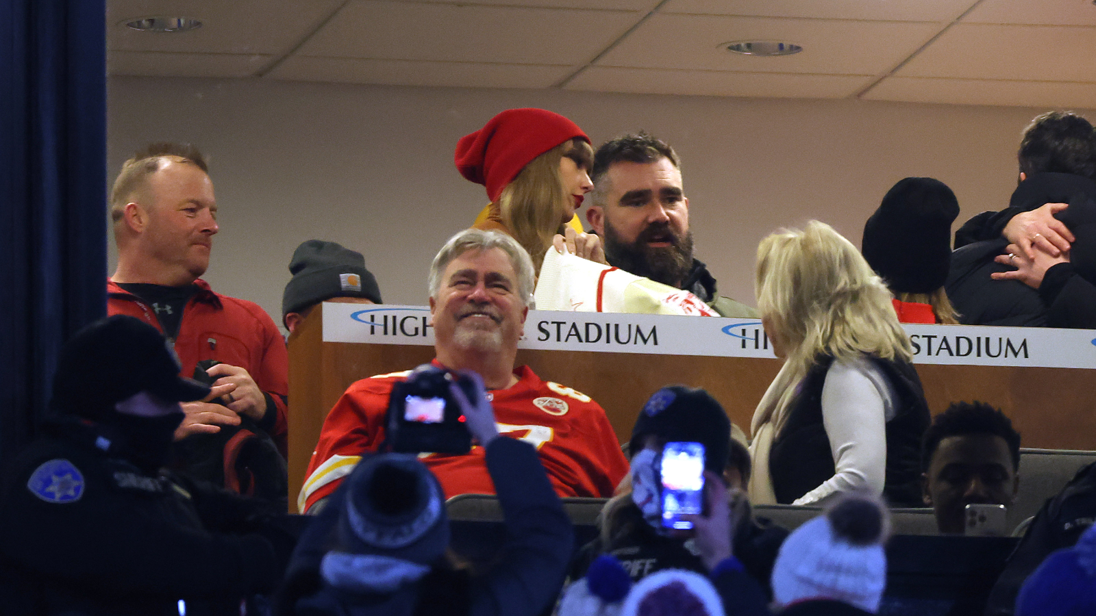 Former Eagles Center Jason Kelce Tailgates with Fans in Buffalo for Chiefs Playoff Game