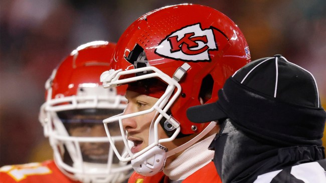 Patrick Mahomes 15 Kansas City Chiefs helmet cracked