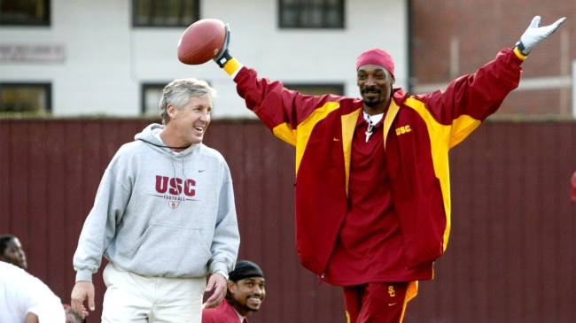 Snoop Dogg with the University of Southern California USC football team