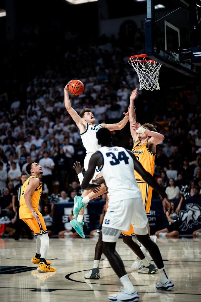 Utah State Mason Falslev Dunk