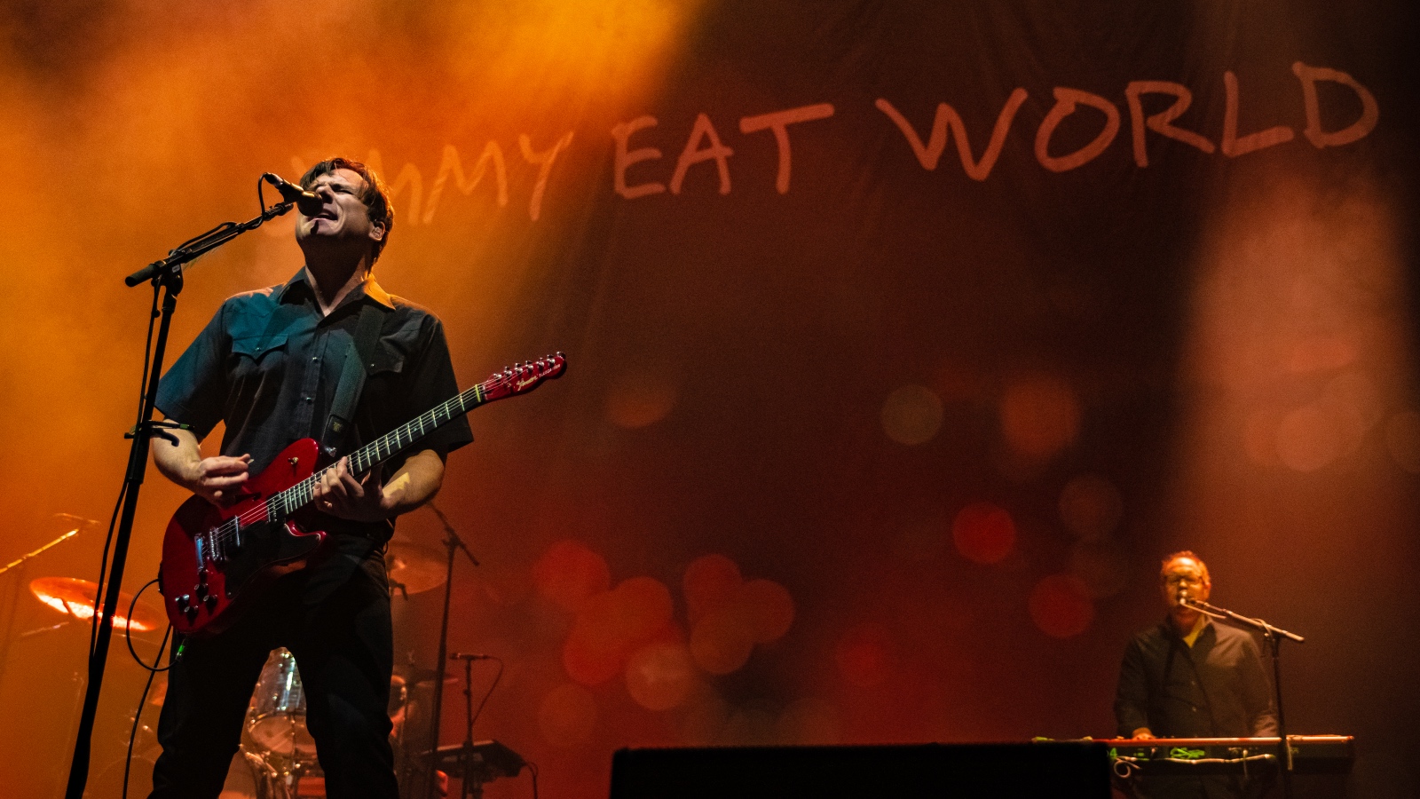 Jimmy Eat World on stage