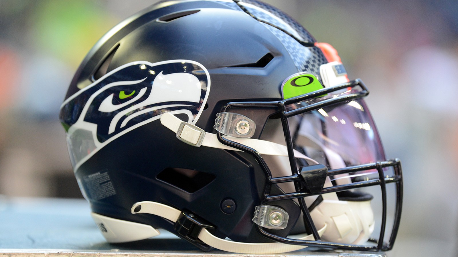 Seattle Bro Seahawks Catch Head For Smoking Cigars After Missing Playoffs