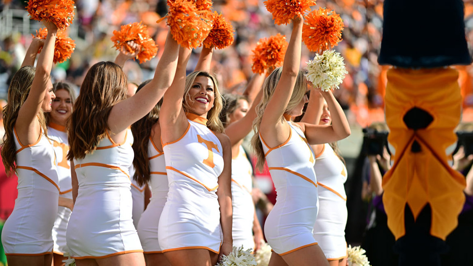 Tennessee's NIL Violations Could Relate To 5-Star's $8 Million Deal