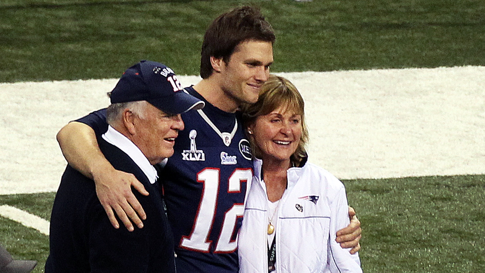 Tom Brady dad and mom