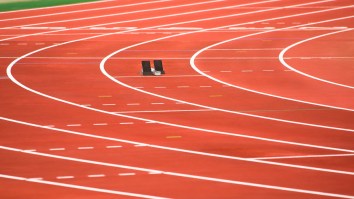 Female Track Star Humbles Extremely Average Dude In 400M Race After He Challenged Her