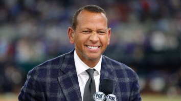 People Bash Alex Rodriguez For Truly Terrible Tan