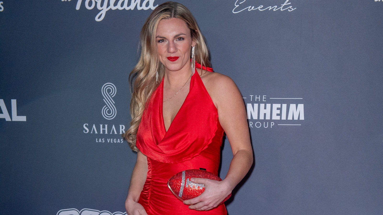 Annie Agar Takes Online Jab At Detroit Lions