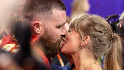 TikTok With 14 Million Views Claims Proof Taylor Swift And Travis Kelce Are Faking