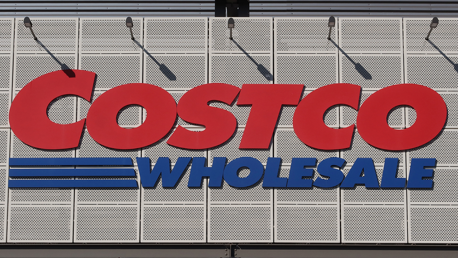 Costco's Midas Touch: Fast-Selling 1-ounce Gold Bars | Cryptoglobe