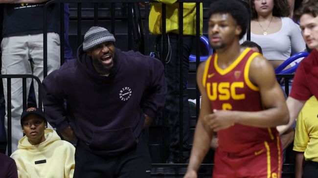 lebron james yelling at bronny james while he plays for USC