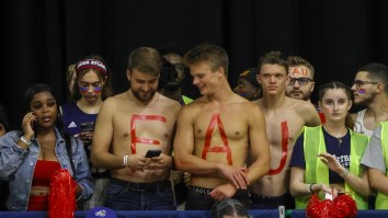 FAU Swim Team Plays Integral Role In Key Basketball Win Thanks To Silly Sideline Shenanigans