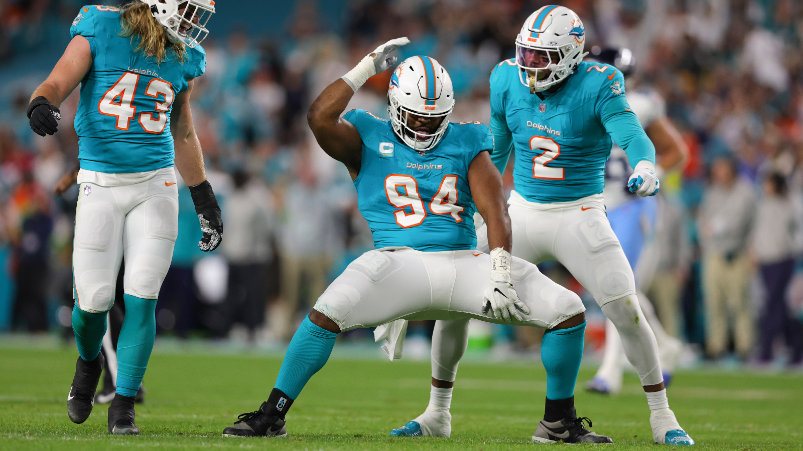 NFL Fans Tab Maxx Crosby As DPOY Favorite After Raiders Sign Christian