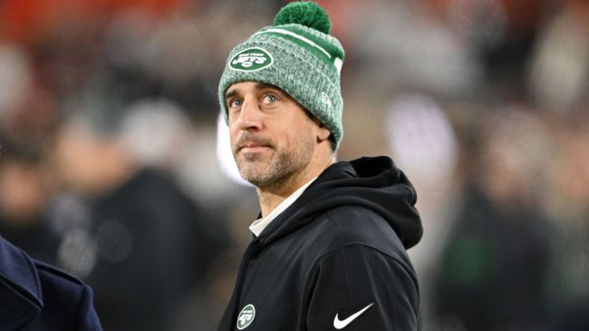 aaron rodgers looking into the distance