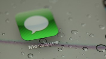 Apple (Basically) Being Sued Because Android Green Text Bubbles Are Horrible And Everyone Knows It