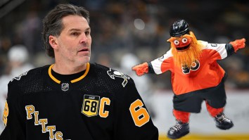 Pittsburgh Penguins Announced Jaromir Jagr Bobbleheads Were Stolen And Philly’s Gritty Took Responsibility