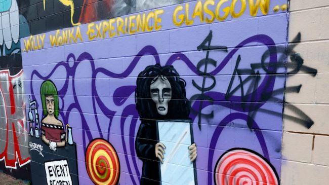 willy wonka experience mural in glasgow