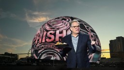 Drew Carey Explains Unhinged Tweets After Seeing Phish At The Sphere And Sets A Late Night TV Bleeping Record
