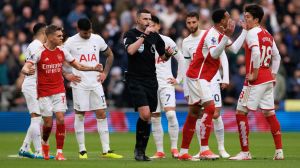 michael oliver officating the north london derby