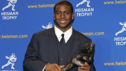 Reggie Bush Is Getting His Heisman Trophy Back After Johnny Manziel Came To His Defense