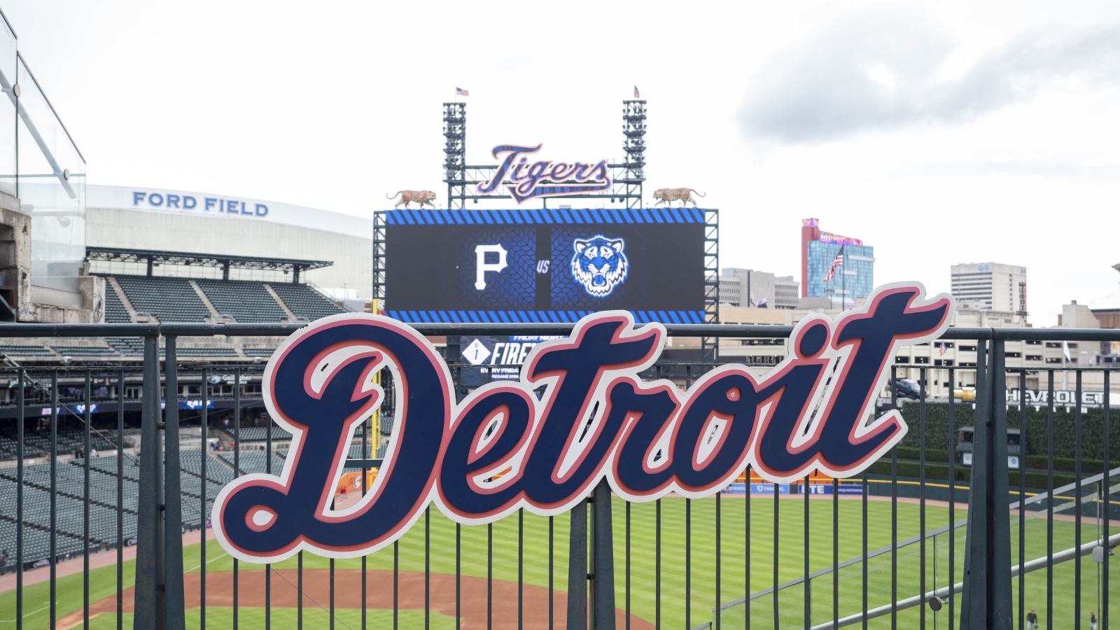 Pirates, Tigers Play In Lightning Storm Amid 40K Empty Seats