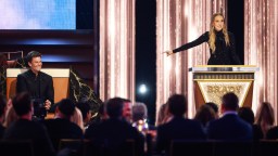 Comedian Nikki Glaser Reveals The Jokes She DIDN’T Tell In Tom Brady Roast