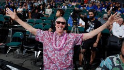 Rick Carlisle Remembers Bill Walton And The Grateful Dead Show That Led Him To His Wife