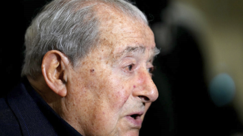 92-Year-Old Boxing Promoter Bob Arum Bizarrely Grabs Mic To Rip Judges To Shreds Over Josh Taylor-Jack Catterrall Decision