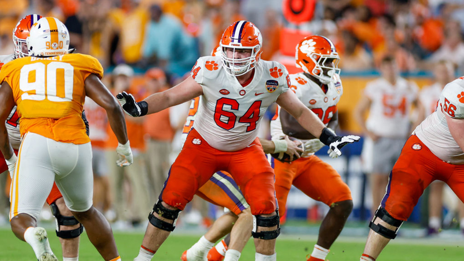 Clemson Lineman Hates How Fat He Looks In College Football 25