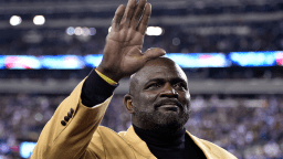 NFL Legend Lawrence Taylor Supports Donald Trump At Rally & Some People Are Furious