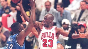 Michael Jordan vs Shaquille O'Neal Chicago Bulls against the Orlando Magic