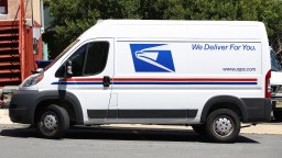 USPS Driver Pulled Over For Racing A Ford Mustang At Over 100 MPH In A Postal Van