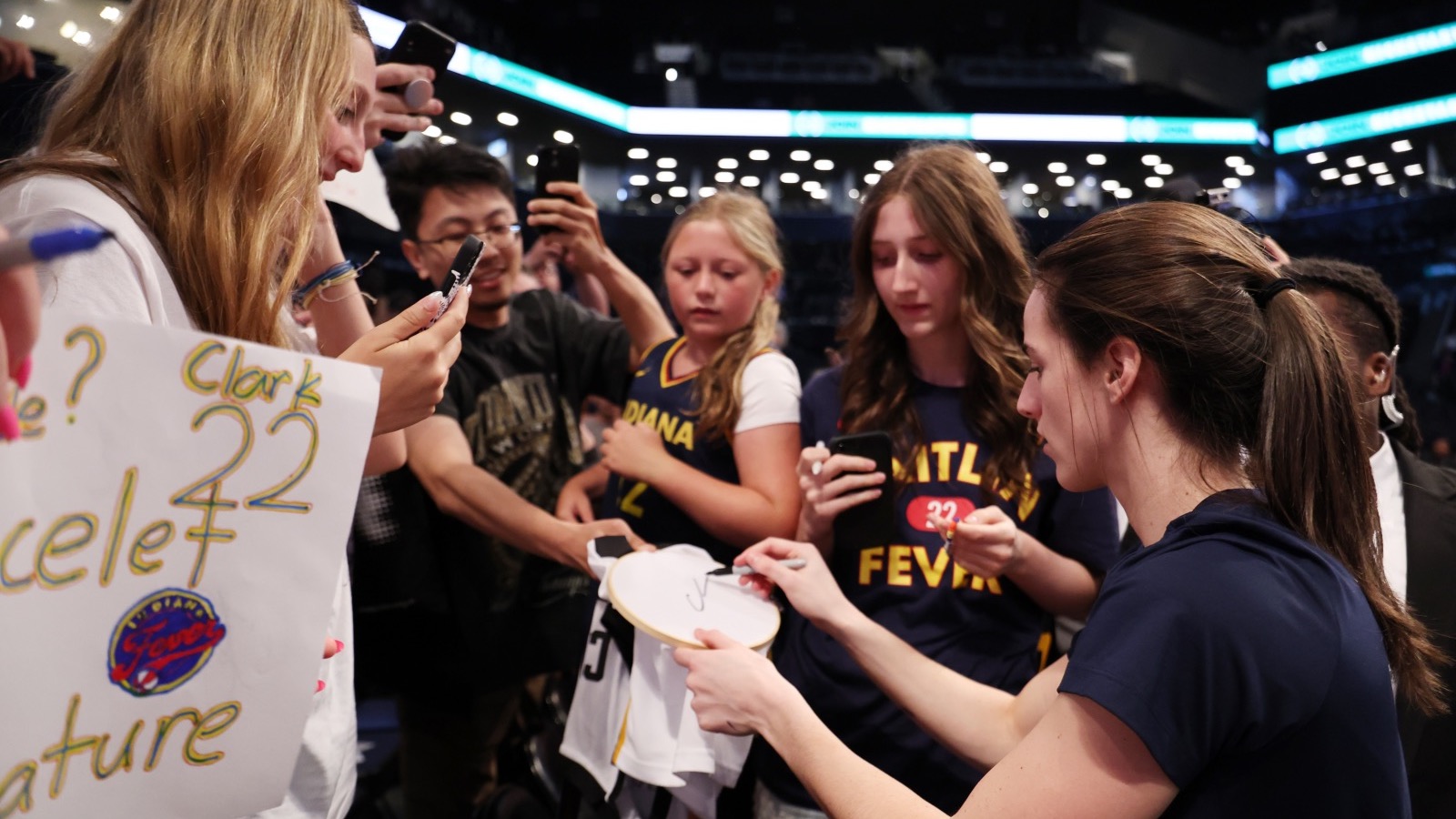 Fans Line Up Way Ahead Of Time To Watch Caitlin Clark In NYC