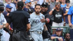 Famed Open-Hand Slapper Tommy Pham Tries To Square Up To Brewers Catcher After Collision At Plate